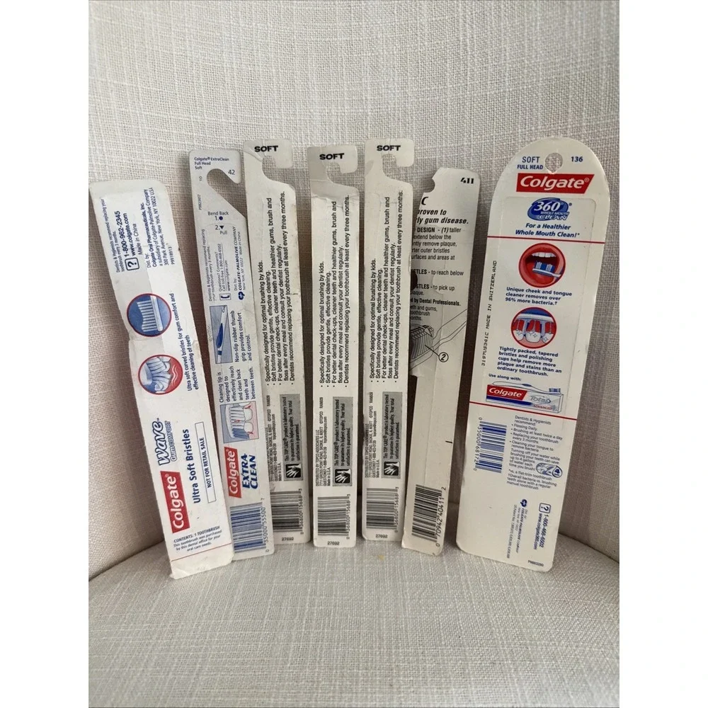 8 - Colgate Wave, Extra Clean, 360 Clean, Topcare Toothbrush Sealed VINTAGE 90's